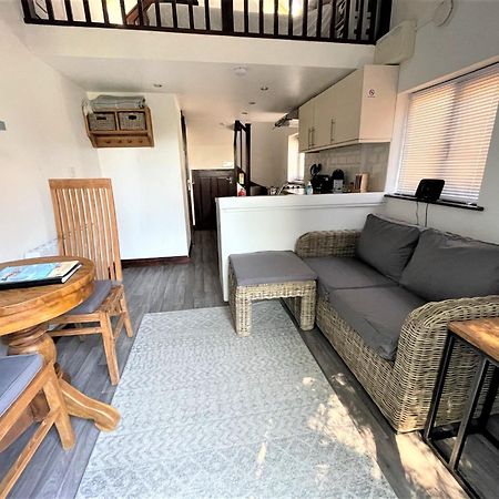 The Stables - Detached Cottage With Private Garden & Hot Tub St Austell Ngoại thất bức ảnh