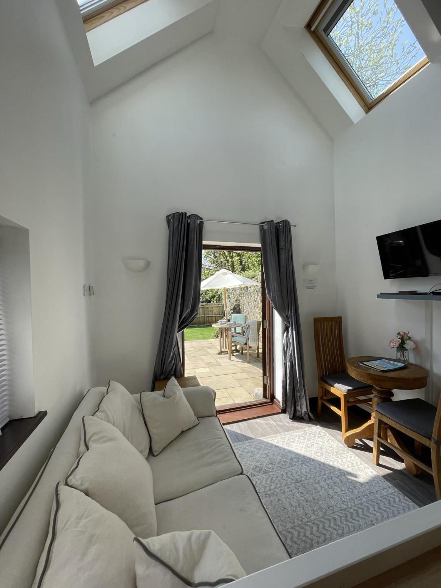 The Stables - Detached Cottage With Private Garden & Hot Tub St Austell Phòng bức ảnh
